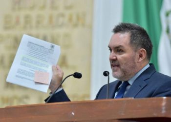 Solicita Döring a FGR indagar miles de firmas falsas para revocación de AMLO