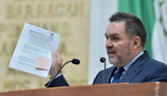 Solicita Döring a FGR indagar miles de firmas falsas para revocación de AMLO