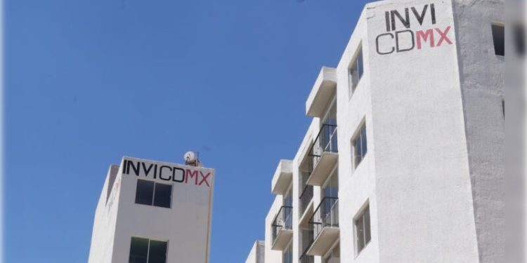 Anuncian subasta de vivienda del INVI en CDMX