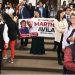 ¿Alguien se imagina que cuando fueron los todopoderosos en la Asamblea Legislativa del Distrito Federal (ALDF) la diputada Alejandra Barrales o el diputado Martí Batres se la hubieran pasado en denuncias penales y acusaciones contra sus adversarias y adversarios por supuestas “amenazas, intimidación, violencia política de género”, en vez de debatir en el Pleno Cameral?