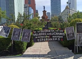 Interponen amparo para mantener la ‘Glorieta de las mujeres que luchan’