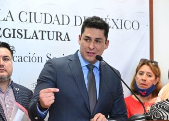 Diputado Fernández Tinoco recupera sus derechos político electorales