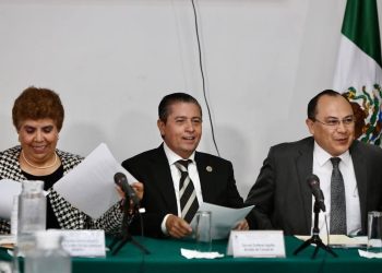 Giovani les ganó varias veces la discusión y les demostró a los legisladores con datos oficiales que en la Demarcación logró reducir el 33.3% los delitos en un año y medio de gobierno.