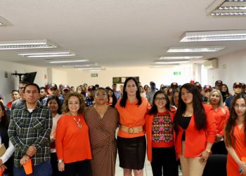 “Queremos una alcaldía donde mujeres y hombres convivan con respeto, en la que puedan ejercer sus actividades con libertad en sus espacios de trabajo y tengan acceso a mecanismos de denuncia que les protejan”, subrayó.