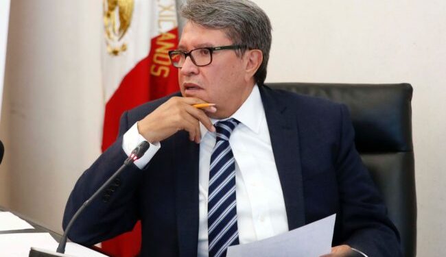 Ricardo Monreal destaca innovaciones en tesis sobre violencia obstétrica