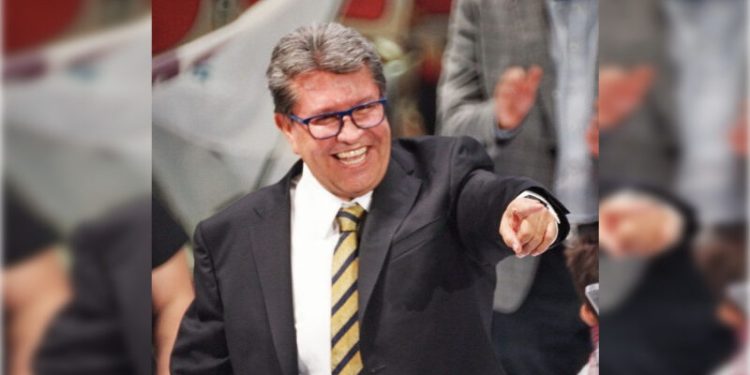 Ricardo Monreal reconoce lucha de mujeres por impulsar “Ley 3 de 3”