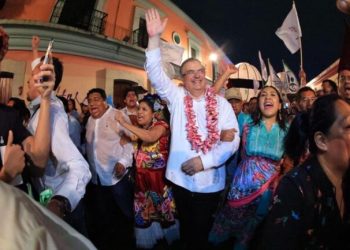 Cada quien sus decisiones, yo estoy con el pueblo, responde Ebrard a foto de Jara con Sheinbaum