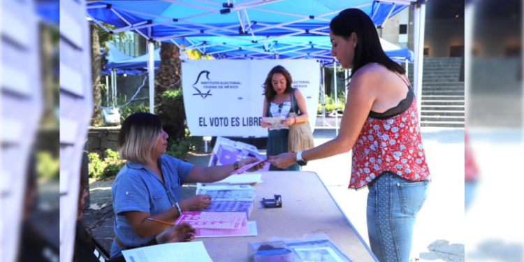 Emite Lía Limón su voto correspondiente a la Consulta de Presupuesto Participativo 2023-2024