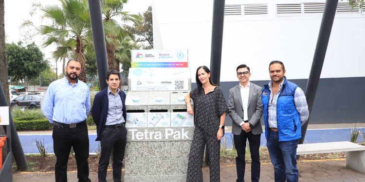 ÁO, primera Alcaldía con contenedores para reciclar tetra pak