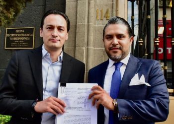 No se sabe si le avisaron a su aliado el PRD, pero el PAN en la Ciudad de México presentó una acción de inconstitucionalidad ante la Suprema Corte contra la reforma que se aprobó hace un mes en el Congreso capitalino, que otorga “vida eterna” a los partidos políticos satélites.