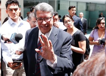 Una de dos: el presidente Andrés Manuel López Obrador le está allanando el camino a Ricardo Monreal rumbo a la candidatura de Morena para la Ciudad de México o trae muy buena estrella en los últimos días.