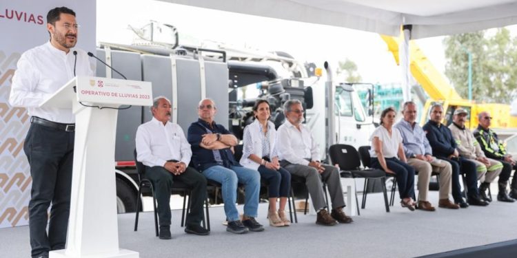 El jefe de Gobierno de la Ciudad de México, Martí Batres dijo a los trabajadores de la salud que son innecesarias las manifestaciones, los bloqueos y las protestas ante la falta de plazas laborales y que las inconformidades se dan por falta de información.