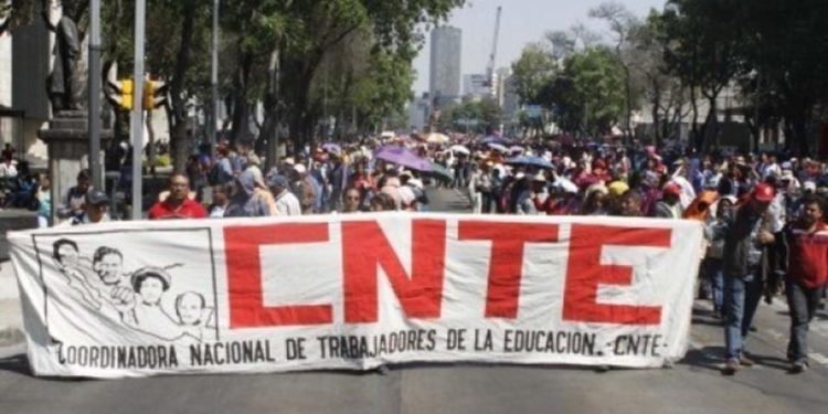La Secretaría de Educación Pública (SEP), a través de la Autoridad Educativa Federal en la Ciudad de México (AEFCM), informó esta tarde que, el miércoles 14 de junio de 2023, se suspenderán las actividades escolares en todas las escuelas públicas de Educación Básica de la Ciudad de México.