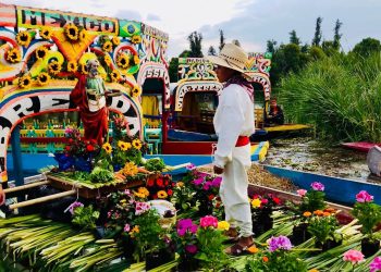 San Pedro Tláhuac es el corazón de nuestra Alcaldía y tiene una riqueza cultural e histórica maravillosa, muestra de ellos son las tradiciones que nos dan una identidad única, señaló la alcaldesa Berenice Hernández Calderón, en el marco de la festividad en honor al Santo Patrono de dicha comunidad.