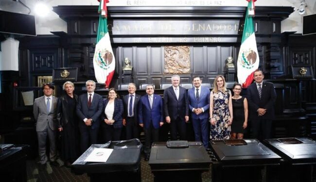 Equidad es tema central para el desarrollo, afirma Alejandro Arment