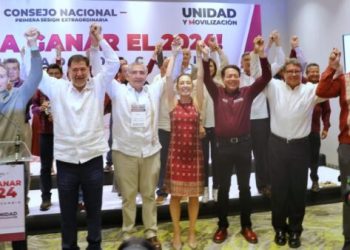 “Corcholatas” firman acuerdo por la unidad; habrá 5 encuestas