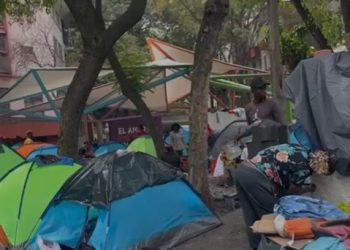 Exigen vecinos de la colonia Juárez a Segob agilizar trámites de migrantes