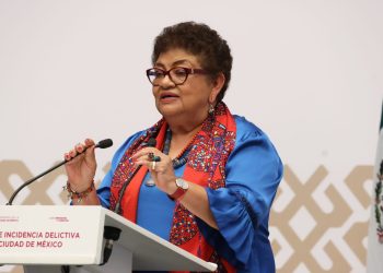 La titular de la Fiscalía General de Justicia de la Ciudad de México, Ernestina Godoy debe andar muy contenta, pues avanzó varios peldaños su ratificación por cuatro años más: la oposición en el Congreso de la Ciudad de México ya avaló en comisiones la conformación del Consejo Judicial Ciudadano, y todo apunta que hará lo mismo en el Pleno cameral.