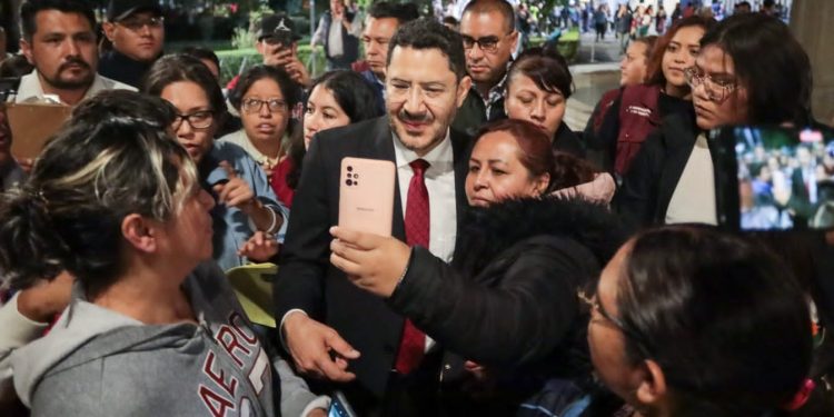 Para generar la mayor tranquilidad posible, el Gobierno de la Ciudad de México solicitó y obtuvo una constancia de seguridad estructural de un tramo elevado de la Línea 12 del Metro que reabrirá este sábado, luego de dos años y dos meses que ha estado cerrada.