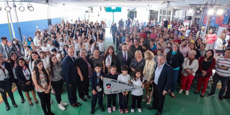 Durante el informe de inversión en infraestructura educativa llevado a cabo la Escuela “José María Mata”, el jefe de Gobierno Martí Batres dijo que las 226 escuelas que tuvieron afectaciones por el sismo del 2017 han sido totalmente reconstruidas o rehabilitadas.