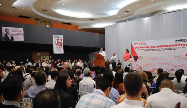 Llama Ricardo Monreal a militantes de Morena a profundizar relación con la gente