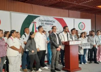 Garantizan médicos servicio de salud en CDMX
