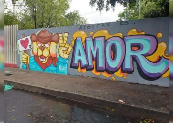 Pintan murales contra el maltrato animal en Azcapo