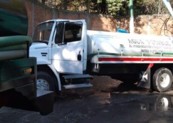 Exhorta Batres a Alcaldías revisar estado de las pipas de agua