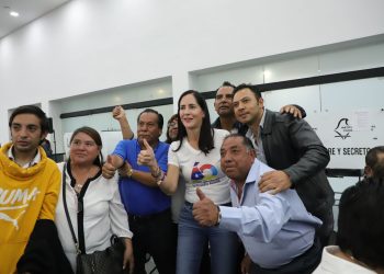 Al presidir la instalación de la Coordinadora de Participación Comunitaria y elección de la Junta de Representación en Álvaro Obregón, la alcaldesa Lía Limón reiteró su compromiso de continuar y fortalecer su alianza con las y los vecinos y así acercar aún más el trabajo que realiza a sus necesidades en materia de seguridad, servicios públicos, rescate de espacios y atención prioritaria de las mujeres.