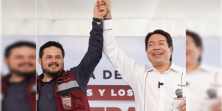 Como no queriendo la cosa, el presidente nacional de Morena, Mario Delgado, anda sondeando cómo lo recibe la gente en la Ciudad de México, y por eso se sacó de la chistera eso de que el partido entregue al menos un millón de credenciales para quien lo solicite.