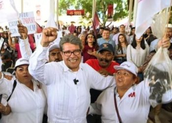 desde la Presidencia de la República se mande una señal muy clara, pública y abierta de que el candidato a la Jefatura de Gobierno de la Ciudad de México será Ricardo Monreal, quien por cierto el miércoles ya con más franqueza aceptó que tiene esa aspiración,