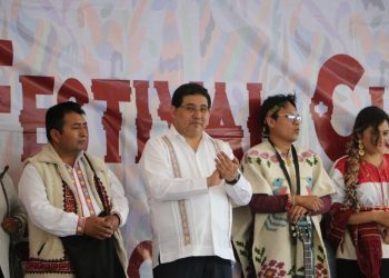 Nos cuentan que en Xochimilco, el alcalde de Morena, José Carlos Acosta, pretende repetir el modelo del también edil morenista Francisco Chíguil para la Gustavo A. Madero (GAM), pero sin la misma formalidad de fondo.