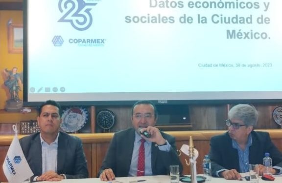 Aunque el gobierno de la Ciudad de México eche las campanas al vuelo en materia de combate a la pobreza y generación de empleos formales, hay dos datos macroeconómicos que deberían preocuparlos y, más, ocuparlos. FOTO: Magacín CDMX