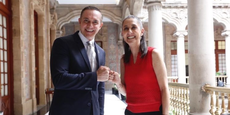 Panistas le han perdido la confianza a Rubalcava. Algunos de sus líderes están convencidos de que es el “Caballo de Troya” de Morena, el infiltrado en la oposición. Por eso ya hay quienes lo llaman “Adrián de Troya”.