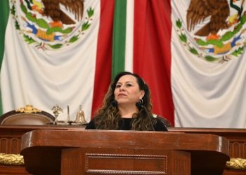 Mayoría calificada para reformas a la constitución, en pleno y comisiones, propone Mónica Fernández