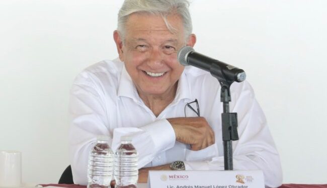 Niega AMLO acusación de Ebrard sobre apoyo del Gobierno a Sheinbaum