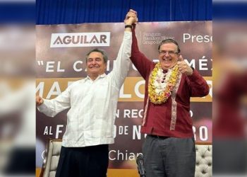 Apoya Pío López Obrador a Ebrard; denuncia acarreo e intervención   de funcionarios en proceso interno de Morena