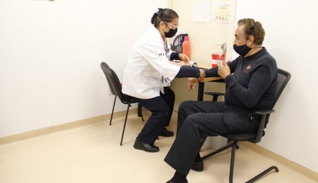 Atiende Clínica Adulto Mayor a 860 mil personas