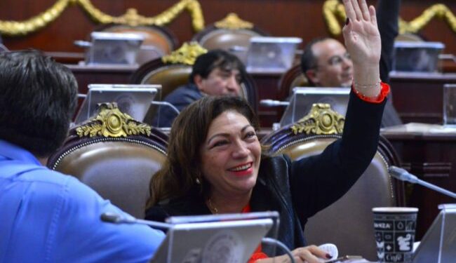 Proponen en Congreso reducir el impuesto predial para adultos mayores
