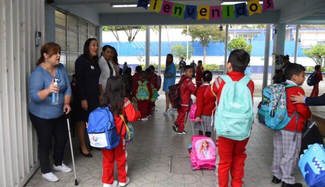 Santiago Taboada encabeza operativo Regreso a Clases en Benito Juárez