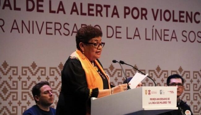 Morena en el Congreso capitalino deberá hacer política, más allá de chantajes y amenazas, para conseguir los votos que les faltan o las inasistencias de diputados, a fin de asegurarse que dos terceras partes de los presentes en la sesión correspondiente voten por la ratificación de la fiscal Ernestina Godoy.