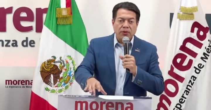 Mario Delgado, presidente nacional de Morena, finalmente cayó en la cuenta de que los números no le daban y desistió sus aspiraciones de buscar la candidatura de su partido a la Jefatura de Gobierno de la Ciudad de México, y pretende continuar al frente del organismo político hasta las elecciones de 2024. FOTO: X / Mario Delgado