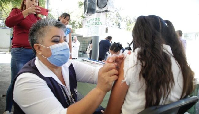 Arranca campaña de vacunación contra el Virus del Papiloma Humano en CDMX