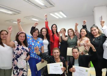 Las capacitaciones que se imparten a las encargadas y docentes de las Estancias Infantiles y los Centros de Atención y Cuidado Infantil (CACIs) de Álvaro Obregón, garantizan el mejor desarrollo, aprendizaje, cuidado y seguridad de las y los infantes que asisten a estos centros educativos. FOTOS: Especial CDMX