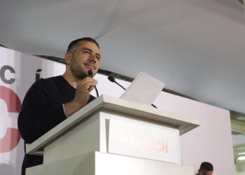 El viernes, Omar García Harfuch tuvo que cancelar un “encuentro con militantes y simpatizantes” en San Juan Tlihuaca, Azcapotzalco, para el cual habían convocado a periodistas. Según algunos legisladores de Morena, el evento lo tuvo que suspender porque no las trae todas consigo en las bases del partido. FOTO: Campaña Harfuch