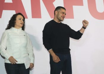 Dolores Padierna, quien en 2021 perdió la Alcaldía de la Cuauhtémoc y una de las líderes de la otrora poderosa corriente Izquierda Democrática Nacional, fue sumada este domingo a la campaña de Omar García Harfuch, aspirante a la candidatura de Morena a la Jefatura de Gobierno de la Ciudad de México. FOTO: Campaña Harfuch