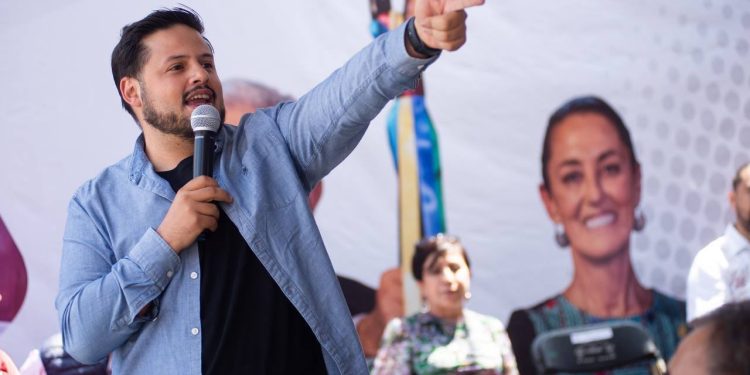 La dirigencia de Morena en la Ciudad de México, que encabeza Sebastián Ramírez, lamentó “el mal momento” que el Frente Amplio por México (PAN, PRI y PRD) está haciendo pasar a la a la alcaldesa de Cuauhtémoc. Sandra Cuevas, luego de que ella acusó de querer excluirla del proceso interno para elegir al candidato de la oposición para la elección del 2024. FOTO: Morena CDMX