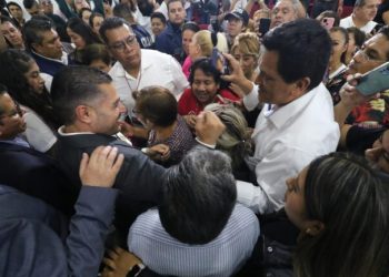 Al cierre del proceso de Morena, Harfuch aventaja por 12% a Brugada