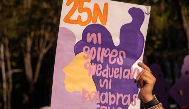 Conmemora Brugada el Día Internacional de Erradicación de la Violencia contra las Mujeres y Niñas