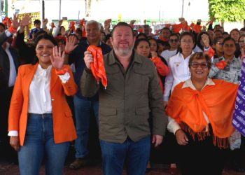 En su discurso el Alcalde Luis Gerardo “El Güero” Quijano, señaló que “hoy se inicia una campaña para elevar nuestras voces, unirnos en solidaridad y alzar con fuerza y claridad que la violencia de género no tienen cabida en nuestra sociedad”. FOTO: Especial